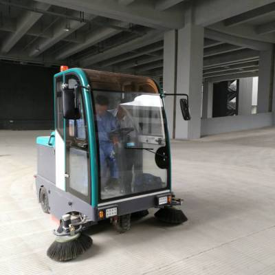 国庆***KL2100凯叻驾驶式扫地机 驻马店钢铁机械五金制品灰尘扫地机