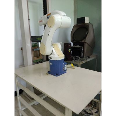 求购二手360度旋转工业机器人手臂