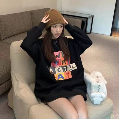 品牌折扣女装 尚美主义卫衣 简约舒适休闲百搭上衣 宽松大版卫衣单品