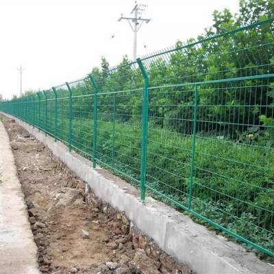 榆林 园林围栏网 绿色圈地围栏 双边丝护栏 护栏围栏厂家
