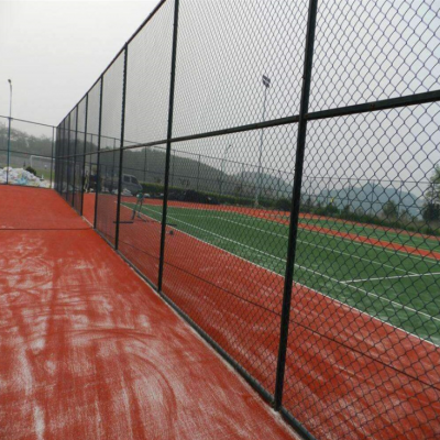 运动场篮球场防撞护栏网 体育场围栏 拓轩规格多样 防攀爬墨绿色勾花网