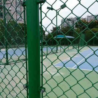湖南长沙运动场专用围网 组装式篮球场围网 学校操场菱形护栏隔离网