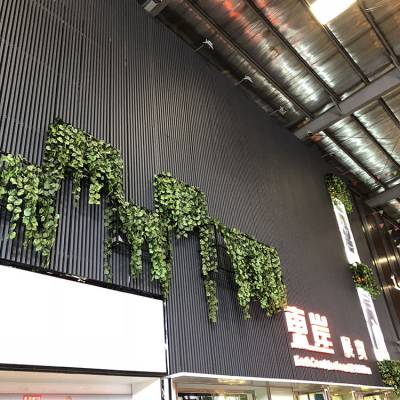 东莞服装批发城定制外墙铝方通 50X150型材铝格栅厂家