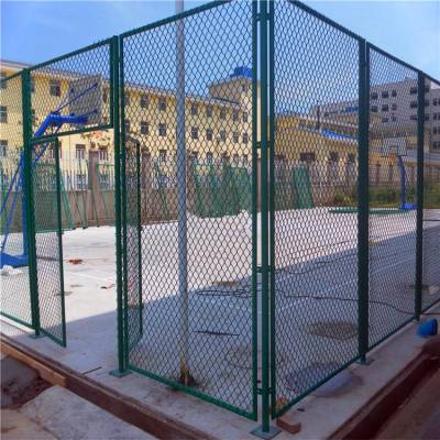 北京平谷区篮球场围网 运动场围栏 网球场围网标准