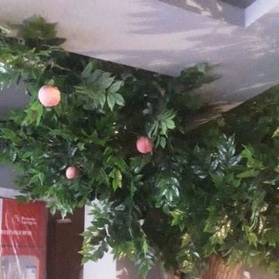 伊春酒店餐厅仿真绿树花树假树造型奇特 现场施工 满意为准