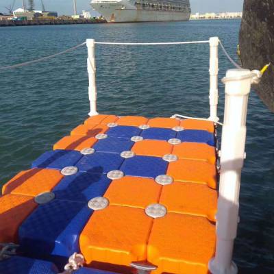 水上浮桥浮筒浮箱 码头浮动平台 游艇码头摩托艇码头钓鱼平台