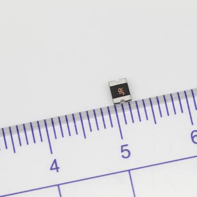 ��Ƭ����˿ASMD0805SL075�����Իָ�����˿0.7*** ���ڼ���ͨ��Ӧ