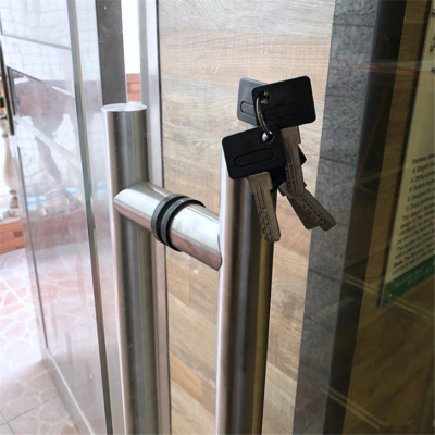 精美***玻璃门带锁拉手 304不锈钢欧式锁芯拉手锁