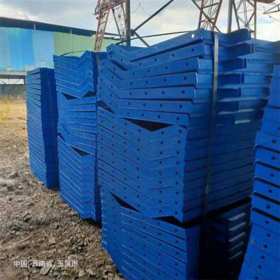 公路现浇防撞墙钢模板 防撞护栏模具 可重复多次使用