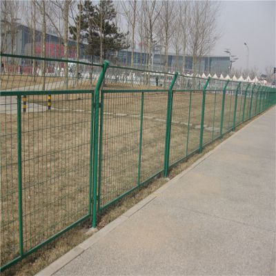 农场围墙护栏网 鱼塘防护围网 圈地护栏网