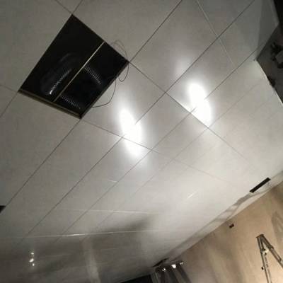 OULU600*600铝扣板办公室工程平方板铝天花 集成吊顶方形铝扣板
