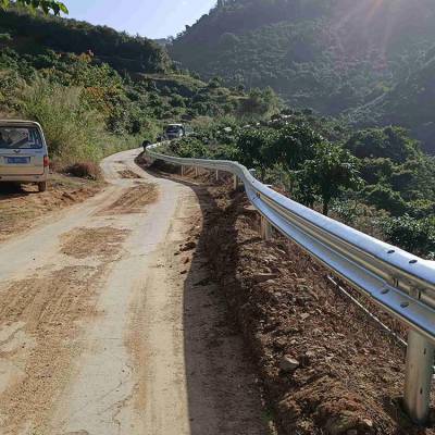 乡村道路三波波形护栏GR-A-2E防撞耐腐蚀庞景实业