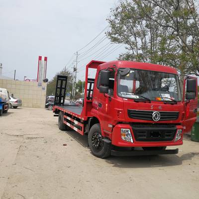 东风拖车—4米5短轴距平板车—D913驾驶室挖机平板车