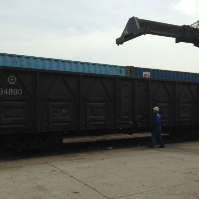 河北石家庄出口饲料添加剂至俄罗斯 圣彼得堡 萨马拉 国际铁路集装箱