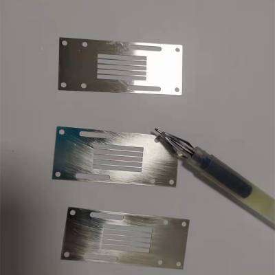 不锈钢薄板狭缝切割铁皮板激光冲孔镍片密集孔加工来图定制