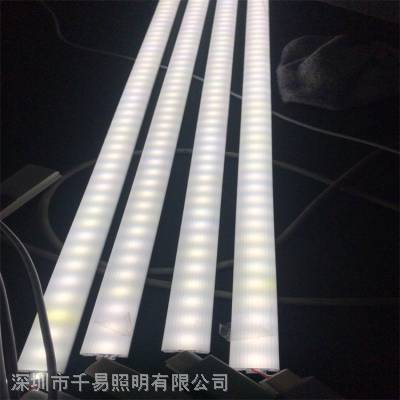 ơչʾ  LED