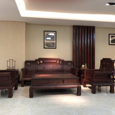 明代家具红酸枝客厅沙发结构魅力 苏式巴里黄檀书桌书柜工艺细节严谨