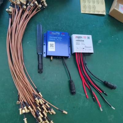 供应太阳能控制器 12/24/36/48V60V自动识别太阳能充电控制器