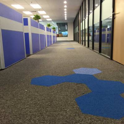 写字楼方块地毯 pvc底办公地毯