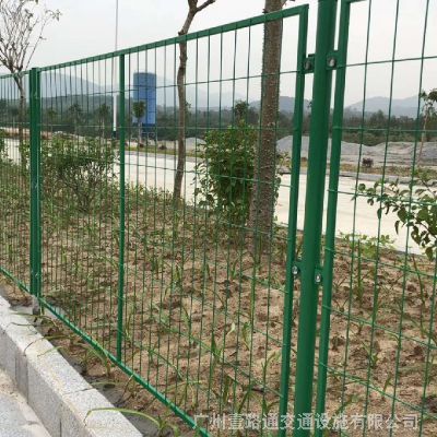 铁丝隔离护栏网 车间防护围栏 绿色浸塑隔离网