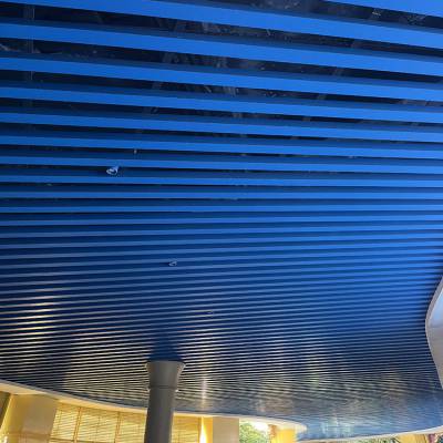 珠海长隆蓝色铝方通吊顶 60x120铝方通 u型铝格栅