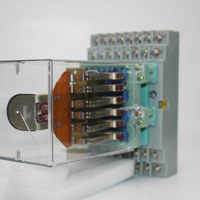 JOSEF约瑟 中间继电器 DZ-432 220V 3开3闭 用料安全，调试简单方便