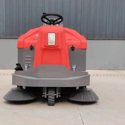 睿联R-S5驾驶式扫地机 环保智能吸尘喷水灰尘清扫车