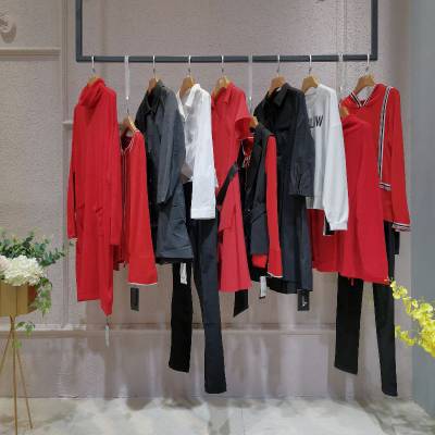 黄慧玲女装2016图片