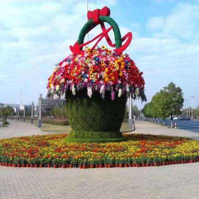 湖北咸宁大型春节春节花雕适合摆放在道路两旁欢度春节字体雕塑