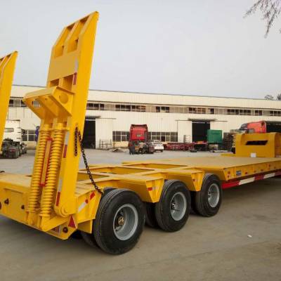 特种大件低平板14米半挂车能装60吨