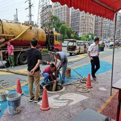 城阳高新区抽淤泥清理化粪池,清理隔油池,抽淤泥抽污水,随叫随到