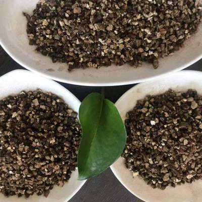 华朗矿业厂家 园艺蛭石 1-3mm 金黄色膨胀蛭石 ***
