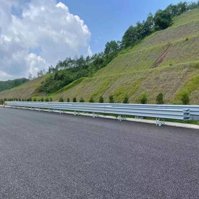 白山am级组合型防撞钢板活动护栏开口移动方便高速中央分隔带开口栏庞景实业
