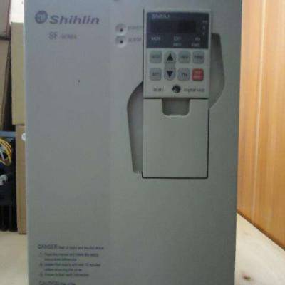 士林变頻器SF-040-5.5KA Shihlin 控制器 5.5KW 380V