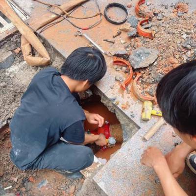 东莞管道漏水维修，小区暗装管道漏水维修，工厂供水管漏水维修