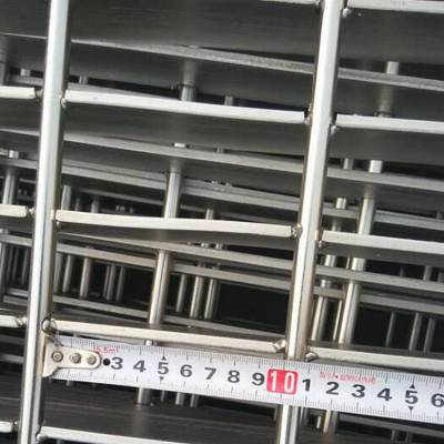 生产G325/30/100楼梯踏步镀锌钢格板的厂 扇形平台钢格栅板