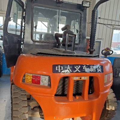 烟台窄通道用三支点电动叉车/前移式堆垛叉车月租年租：华晟叉车