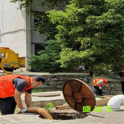 郑店化粪池清底、管道疏通、隔油池清掏做好每一个细节