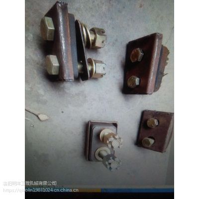 一拖建工JCC303压路机上发动机机脚垫