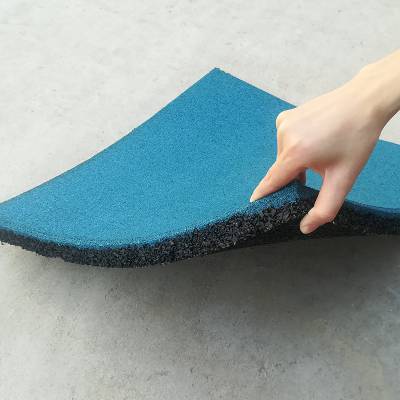 吉安小区防滑橡胶地垫 儿童乐园防摔跤垫子 弹性塑胶地垫***