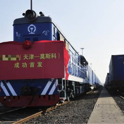 中国出口机械设备、电子产品、汽车及配件到哈萨克斯坦铁路运输