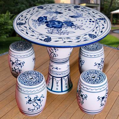 青花家居摆件桌椅 陶瓷桌子凳子套装 手绘青花瓷桌凳 户外阳台庭院桌椅