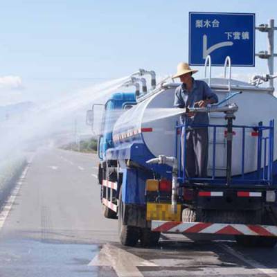 道路洒水车租赁报***质商家