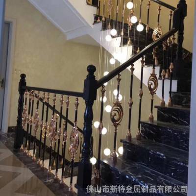 私人别墅铝艺楼梯报价 南郑铝楼梯扶手供应多种雕花型楼梯护栏