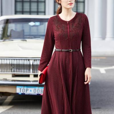 梦莎奴秋 重工刺绣连衣裙 优雅气质中大淑大码连衣裙 折扣店实卖单品