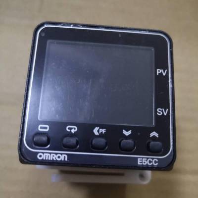 欧姆龙 E5CWL-R1TC温控器