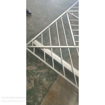 云南省普洱市思茅锌钢护栏安装方式PVC社区护栏厂家