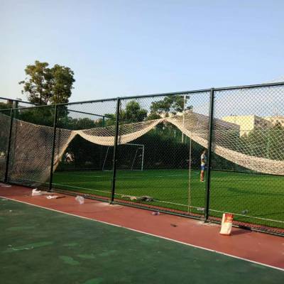 雷泰室外篮球场围栏4米高围网足球场围栏