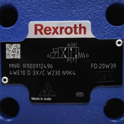Rexroth / R900912496 4WE10D3X/CW230N9K4 / Ż