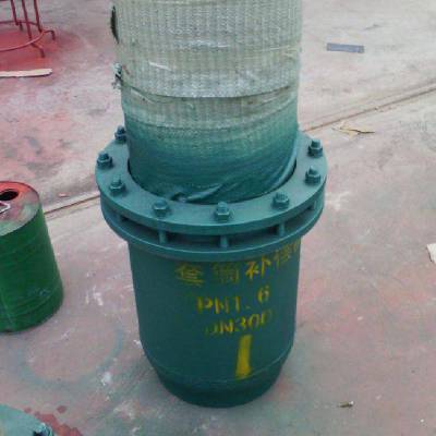 套筒补偿器DN150价格 单向直埋套筒补偿器 蒸汽管道套筒补偿器